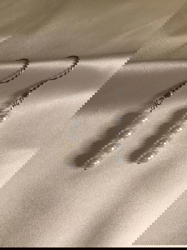 Pearl soft Earrings Image 2 Preview