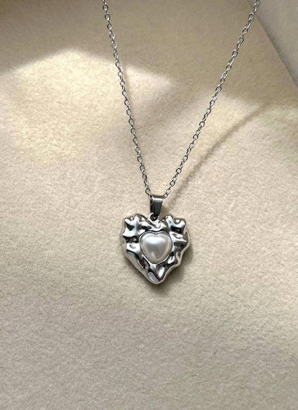 Loli Heart Necklace Preview Image