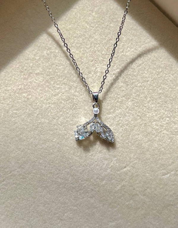 Cute dolphin chain Image 1 Preview