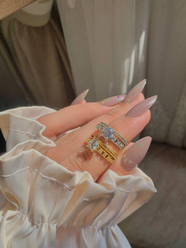 Gold twins ♥︎♛♥︎ Image 4 Preview