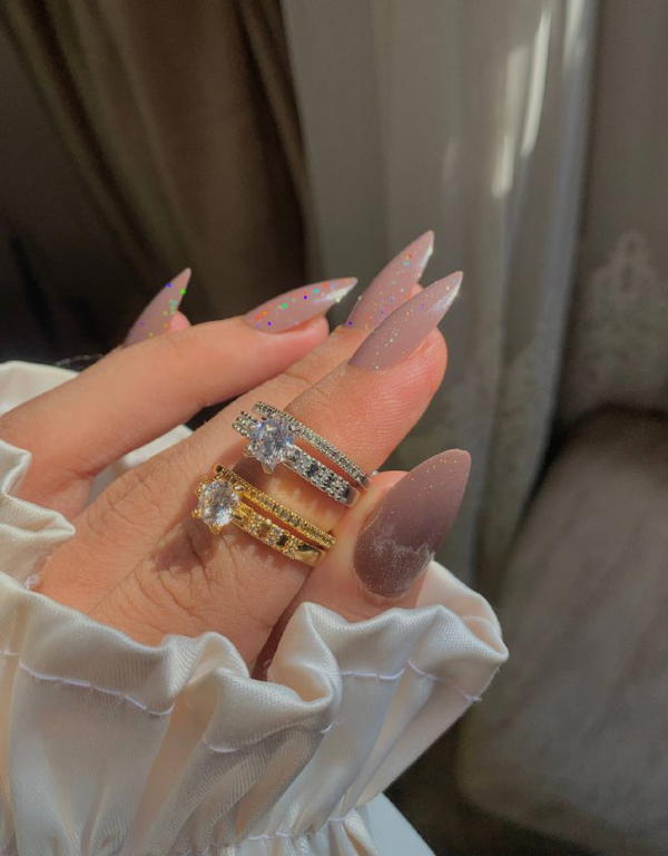 Gold twins ♥︎♛♥︎ Image 6 Preview