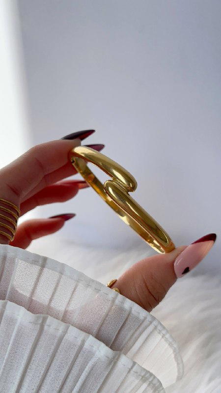 Bracelets ❤︎ Image 2 Preview