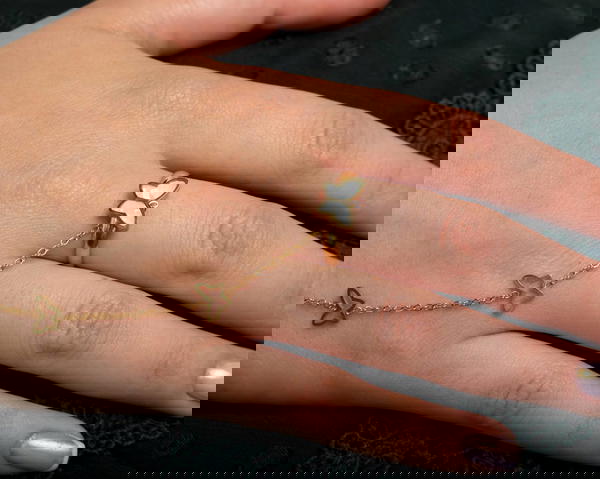 Hand chain ˚⊱🪷⊰˚ Image 5 Preview