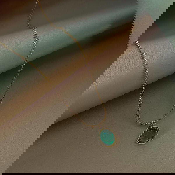 Natural green stone 💚🪄 Image 2 Preview