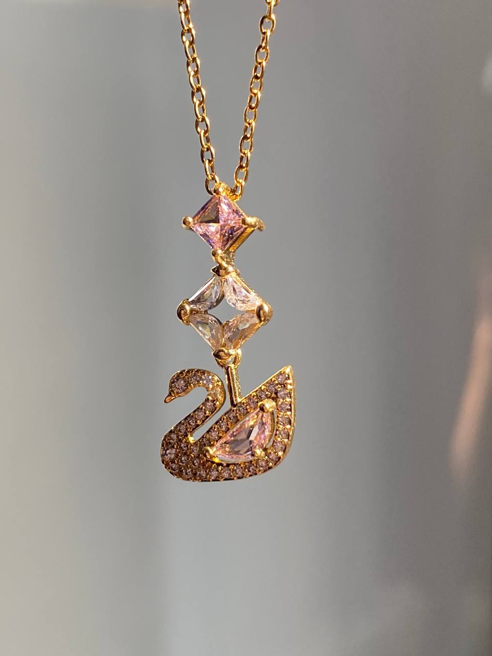 Stainless steel swan chain 🪿 Preview Image