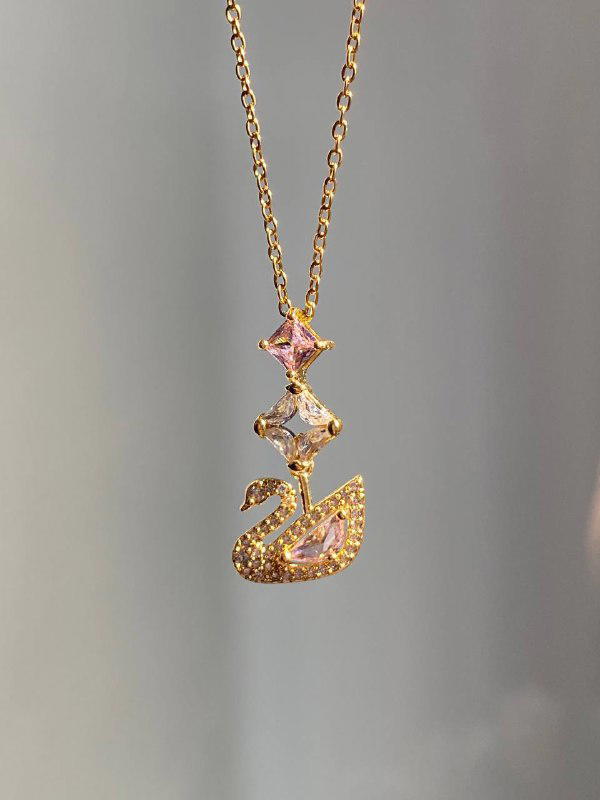 Stainless steel swan chain 🪿 Image 2 Preview