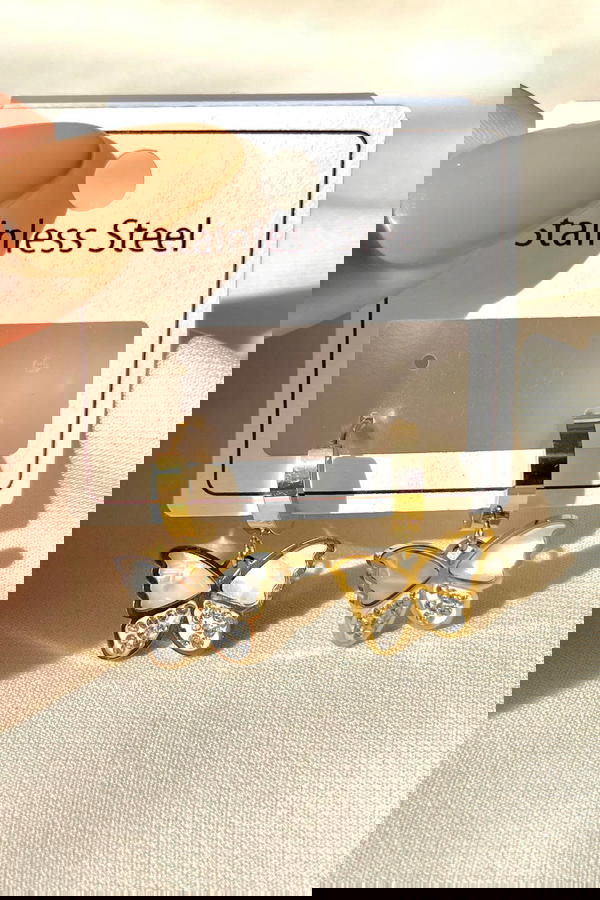 Rhinestone butterfly hoop ִֶָ𓂃 ࣪ ִֶָ🦋་༘  Image 3 Preview