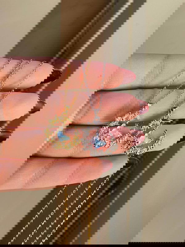 Wow butterfly chains ⋆.˚🦋༘⋆ Image 4 Preview