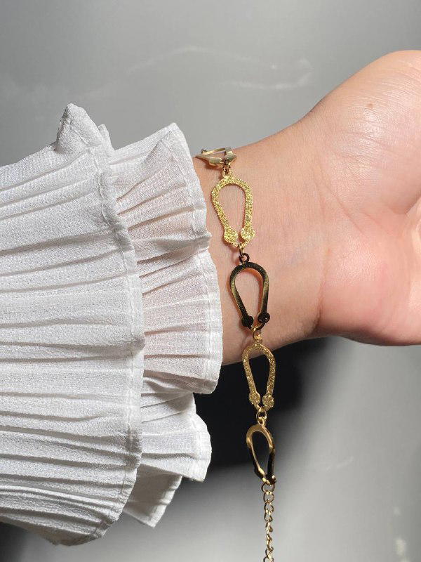 Typical gold stainless Flow ࿔ᥫ࿔ Image 2 Preview