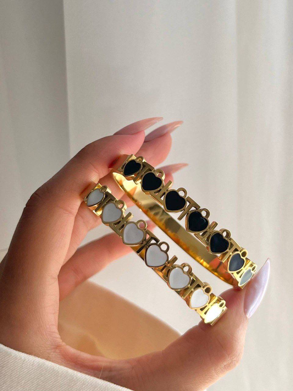 Black and white heart bracelet 😍❤️ Preview Image