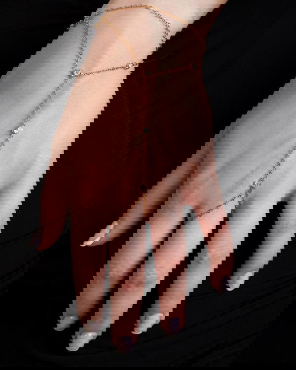 Hand chain ˚⊱✨⊰˚  Image 1 Preview