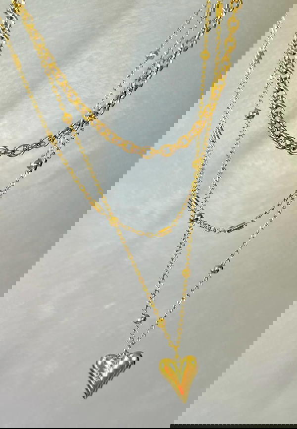 A wonderful 3- chain !❤️ Image 2 Preview