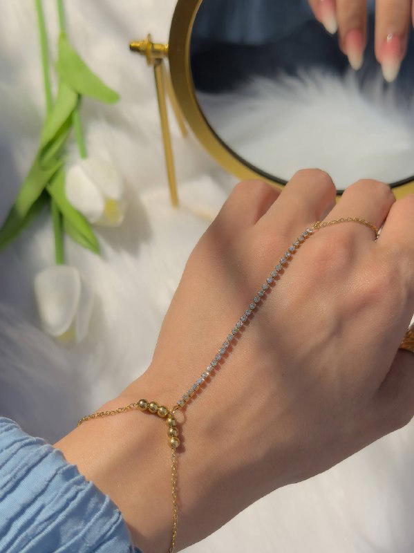 New Hand Chain  ⋆˚࿔ Image 1 Preview