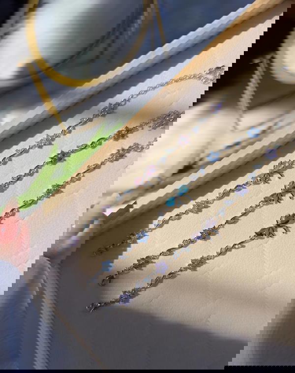 متاح 4 الوان جولد وسلفر  Image 1 Preview