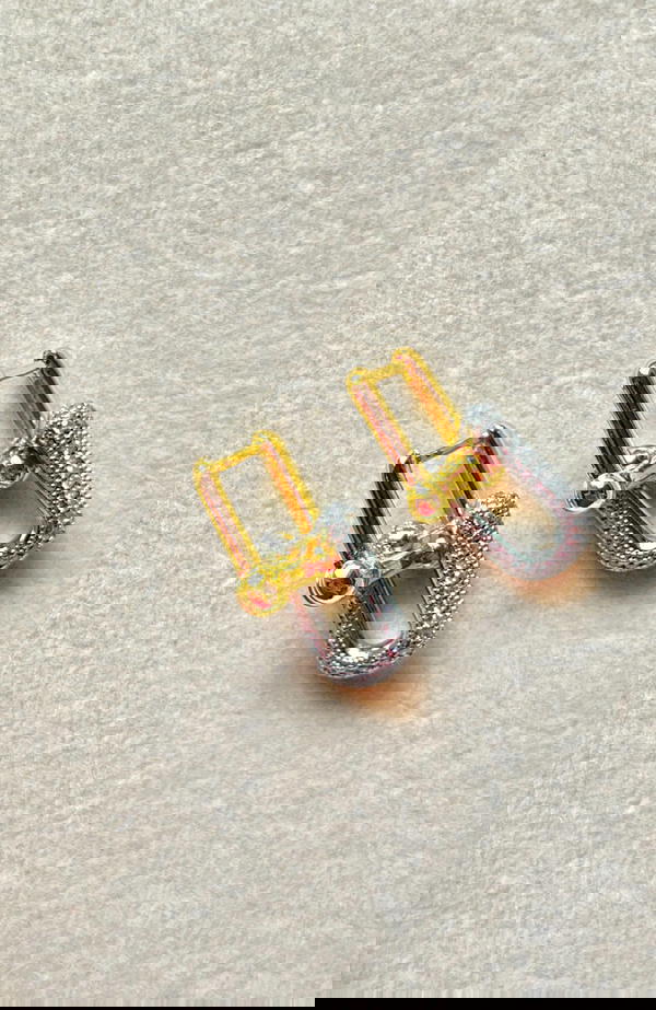 Tiffany Chic Earrings Image 2 Preview
