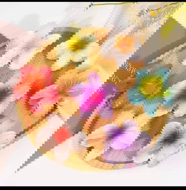 Rose glove ๐ธ๐๐๐ท Image 1 Preview