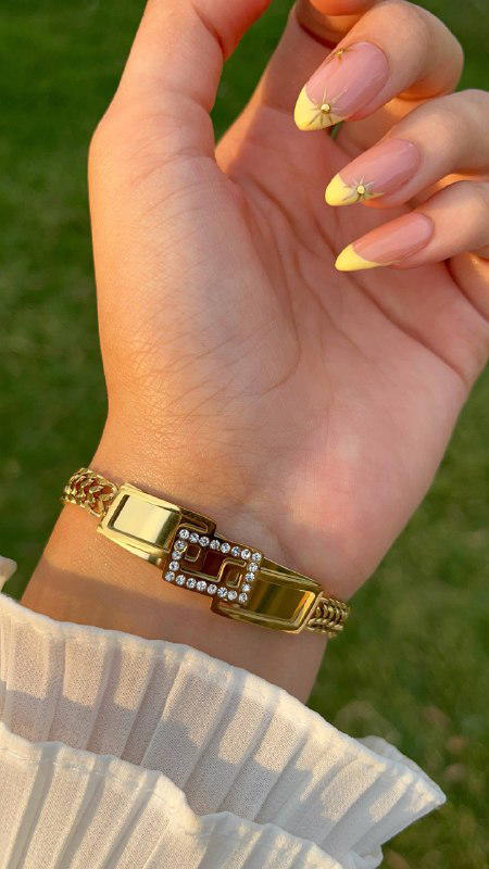 Typical gold Flows ⋆˙⟡♡ Image 4 Preview