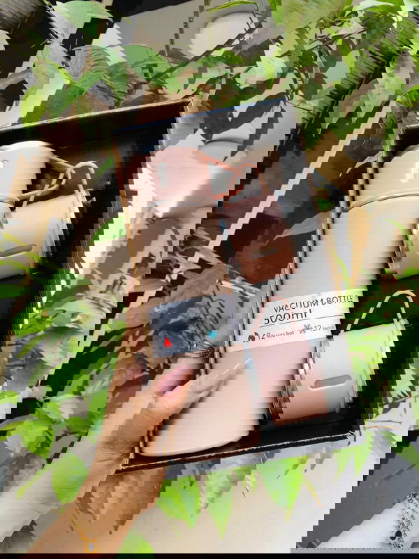 ✨ ترمس ومعاه 3 كوب استانلس  Image 3 Preview