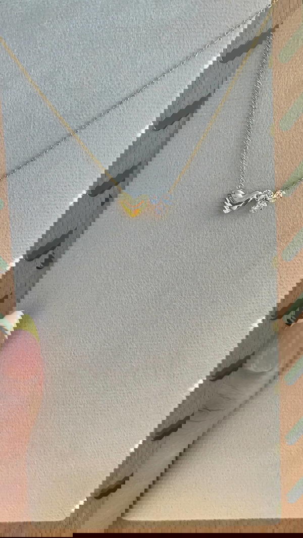 A ✮⃝     gold chain Image 1 Preview