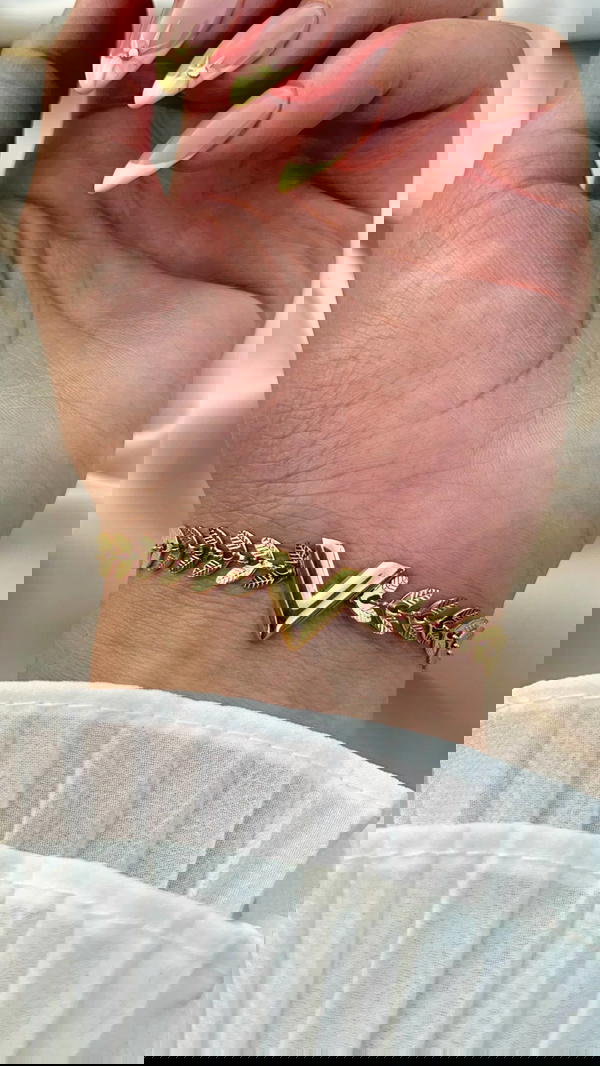 V flow, wow, wow 🥰  Image 7 Preview