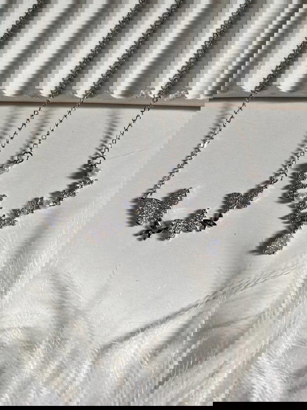 سلسله فراشات واو  Image 1 Preview