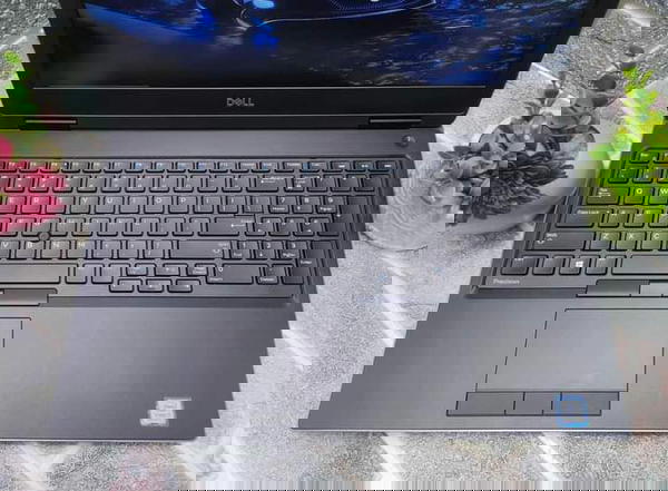 Dell Precision 7530 Image 2 Preview