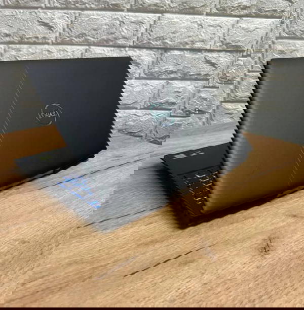 Laptop DELL G3 Gaming Image 2 Preview