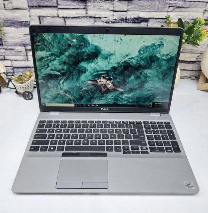 Dell Precision 3550 Preview Image