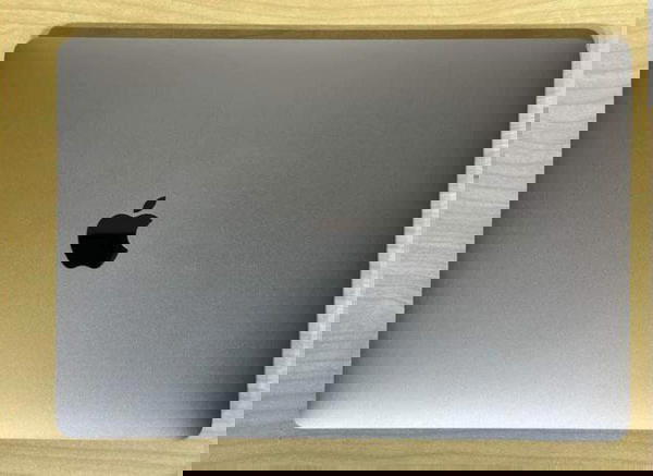 MacBook air 2020 Image 5 Preview