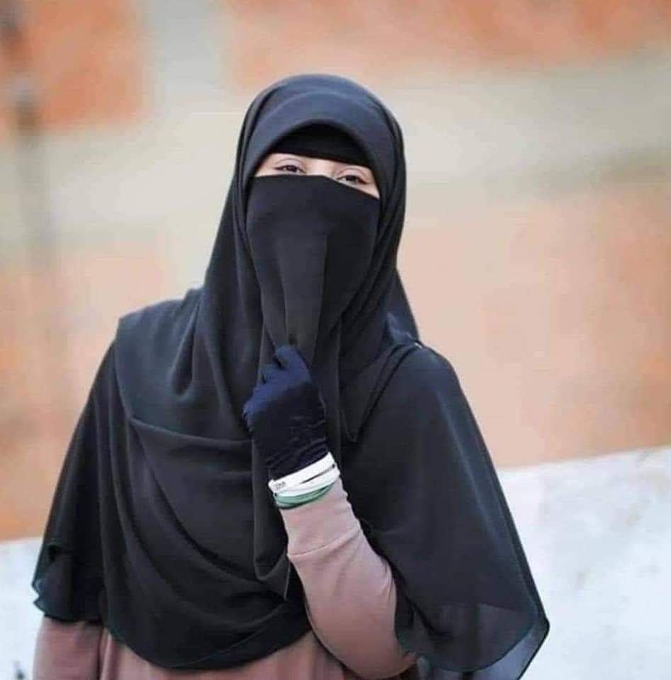 طقم ماليزي ٣قطع Preview Image