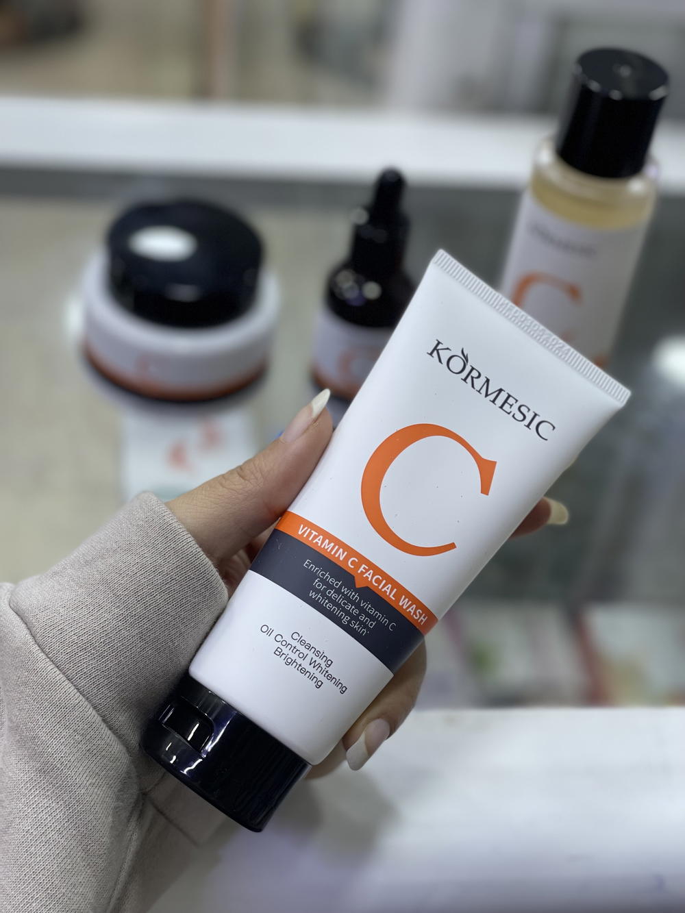 غسول فيتامين C من kormeslc Preview Image