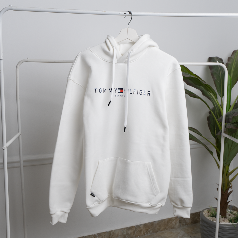 🎯 هودي Tommy Hilfiger الجديد - رمز الأناقة والدفء! Preview Image