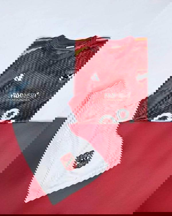 شجع البطل الصغير بأجمل طقم أهلاوي! ❤️🏟️ Image 10 Preview