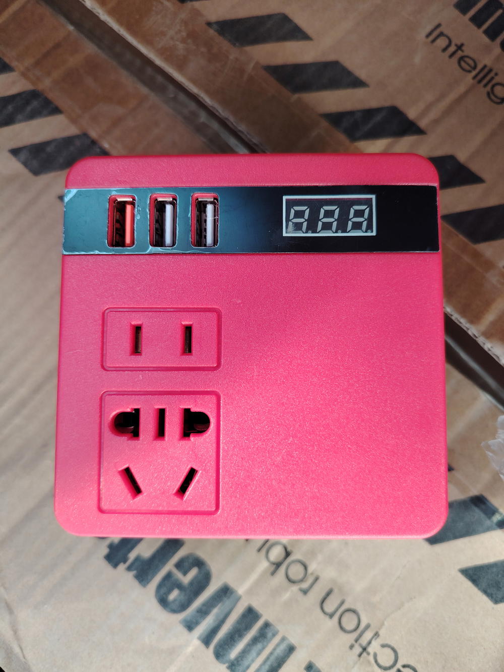 انفيرتر يعمل على بطاريه ماكيتا  Preview Image