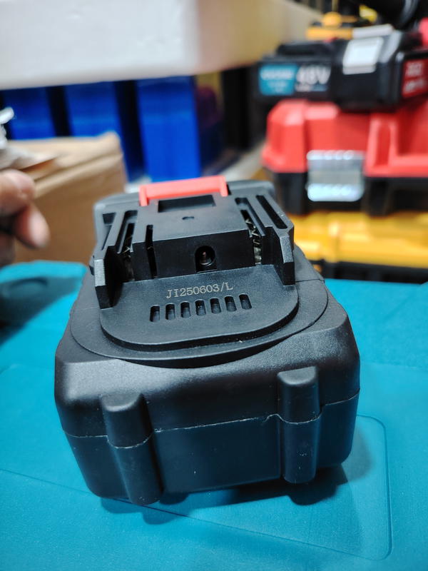 بطارية ماكيتا بيها 10 خلايا  Image 1 Preview