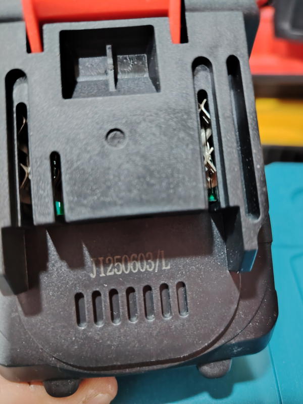 بطارية ماكيتا بيها 10 خلايا  Image 2 Preview