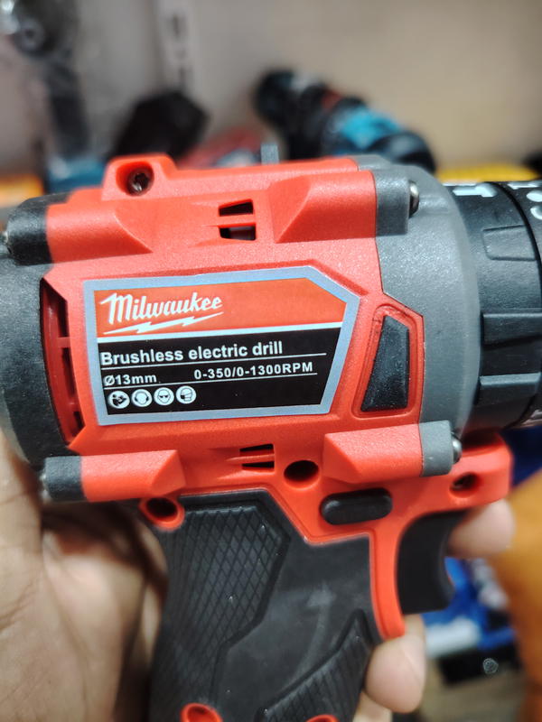 دريل 13mm فارغ بدون بطاريه و شاحنه يرهم بطاريه ملواكي  Image 2 Preview