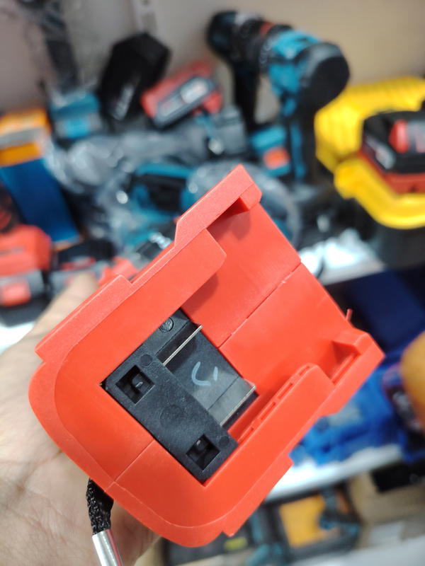 دريل 13mm فارغ بدون بطاريه و شاحنه يرهم بطاريه ملواكي  Image 3 Preview