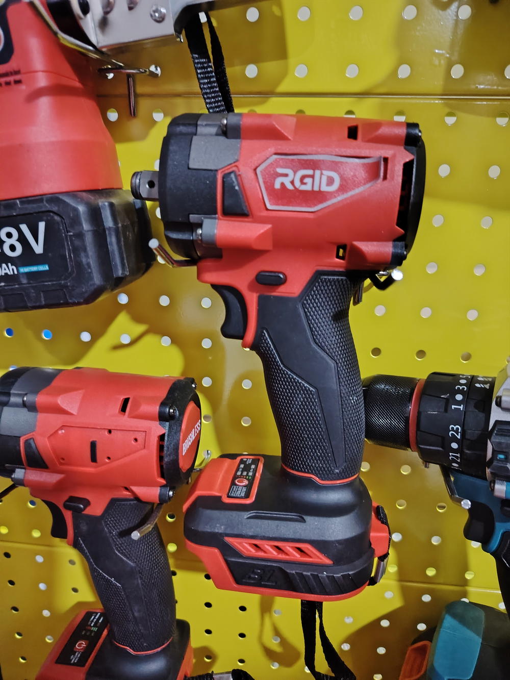 دريل لقمه برشلس فارغ بدون بطاريه و شاحنه  Preview Image