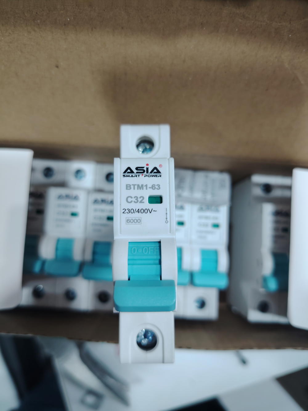 جوزه احادي ماركة اسيا 32A Preview Image