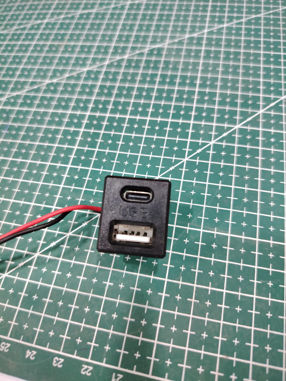 قاعده type c +USB Preview Image