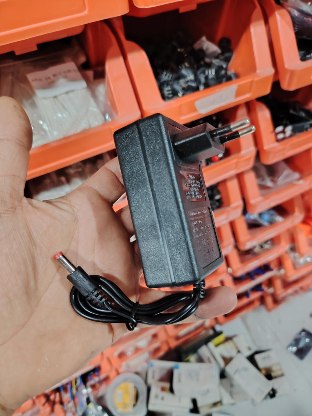 شاحنه 21v 2a Preview Image
