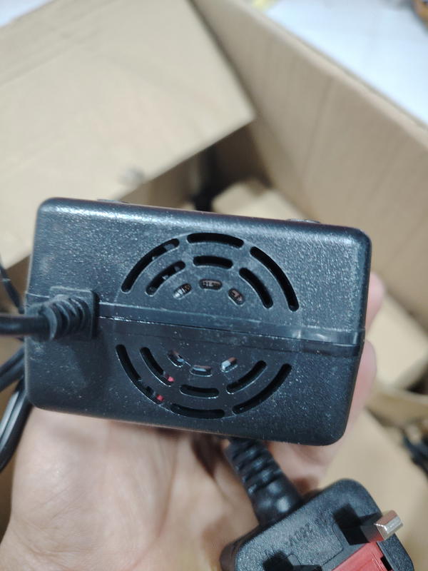 شاحنه سكوتر 36v) 42v( Image 2 Preview