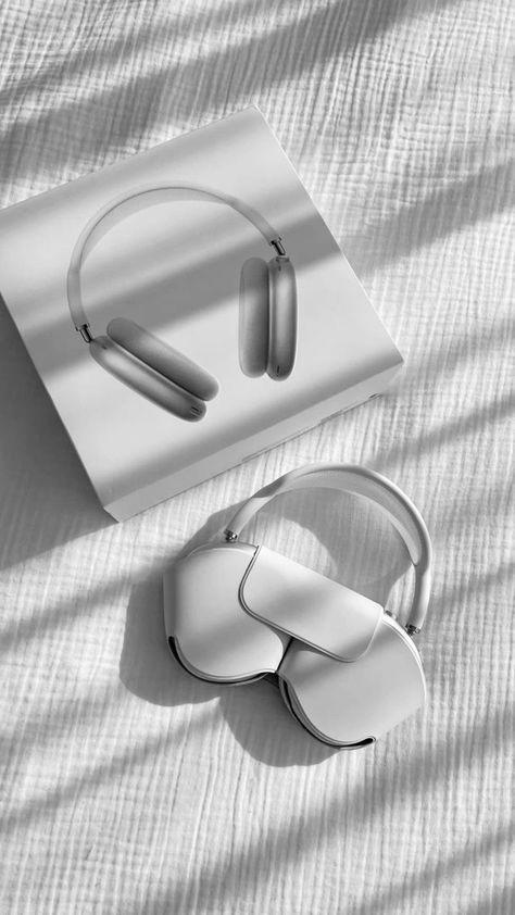 AirPods Max white  Image 3 Preview