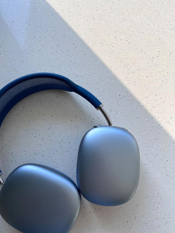 AirPods Max blue  Image 4 Preview
