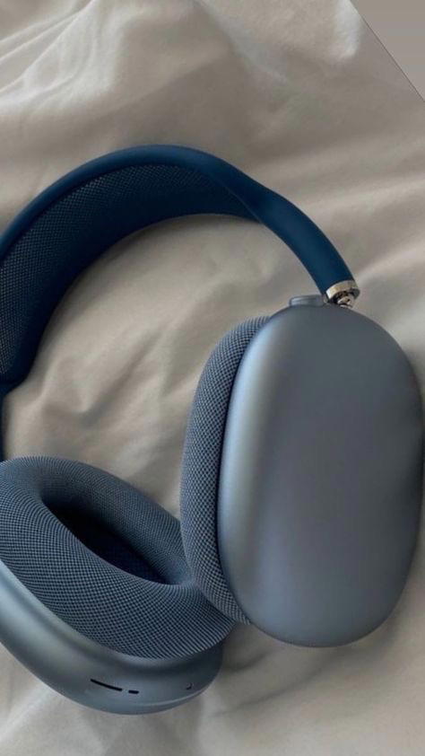 AirPods Max blue  Image 5 Preview