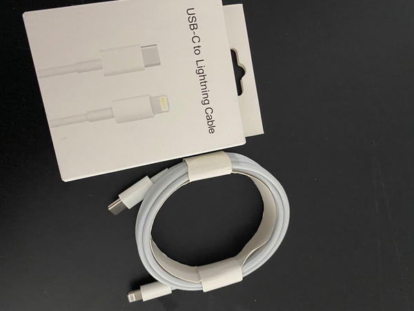 Cable iPhone USB-C to lightning  Image 3 Preview