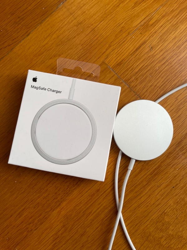 MagSafe charger  Image 3 Preview