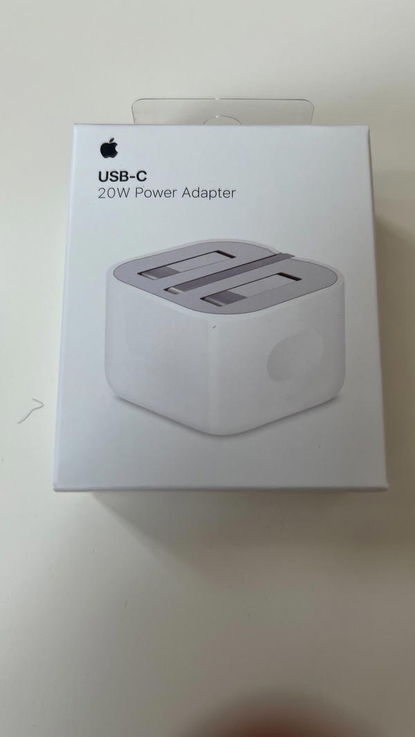 POWER ADAPTER 20W Image 1 Preview