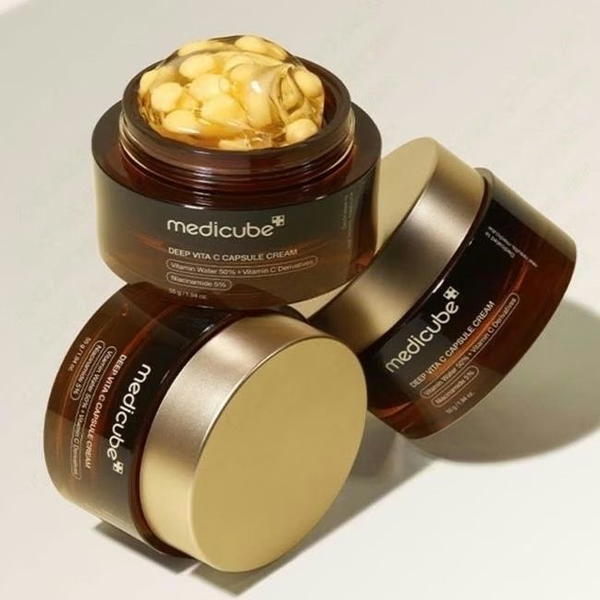 كبسولات ڤايتمن C من medicube Image 2 Preview